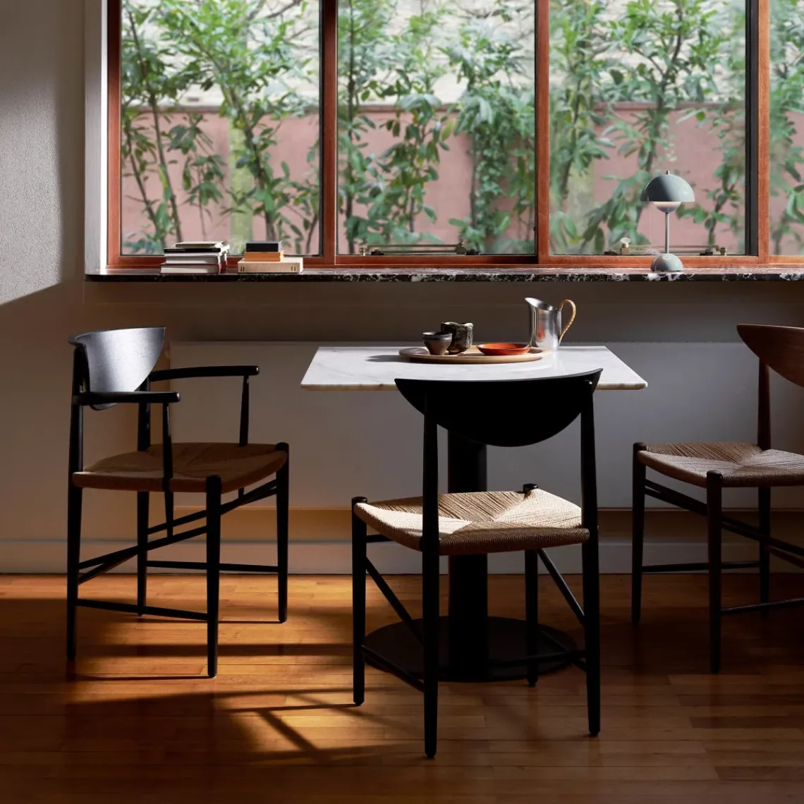 DPJ Workspace Cafétisch In Between SK16