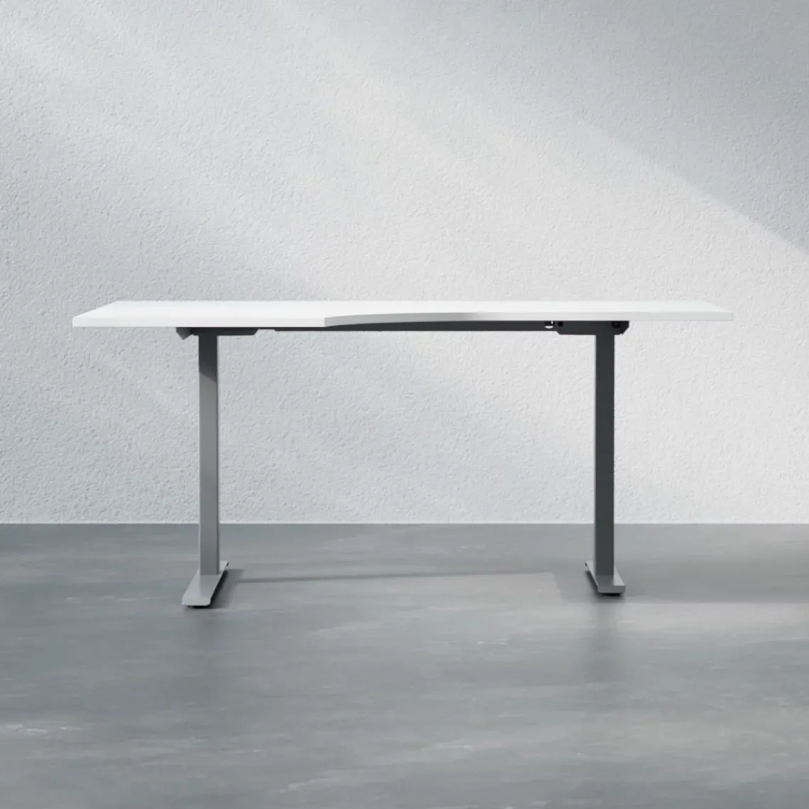 DPJ Workspace Fester Schreibtisch mit geschwungener Platte