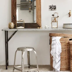 DPJ Workspace Hocker Define