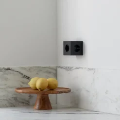 DPJ Workspace Mehrfachsteckdose Square 2 – 3 Steckdosen, 2 USB-C