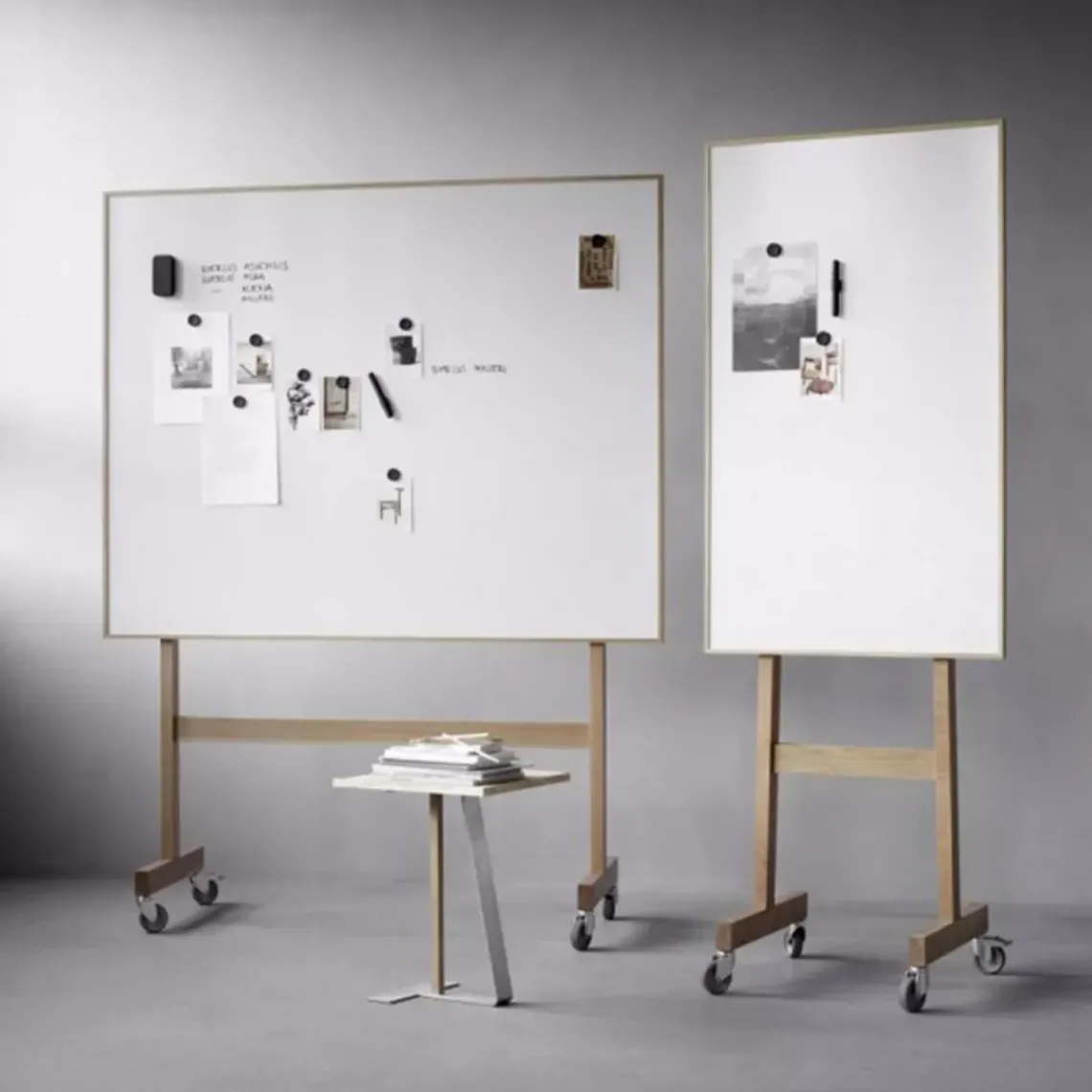 DPJ Workspace Mobiles Whiteboard Wood - Eichenstativ auf Rädern