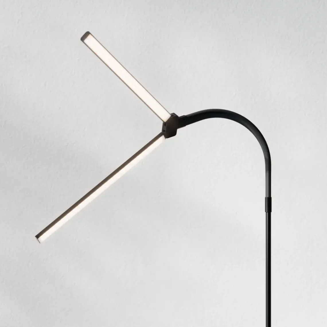 DPJ Workspace Schreibtischlampe Split