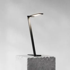 DPJ Workspace Schreibtischleuchte Angle