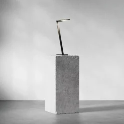 DPJ Workspace Schreibtischleuchte Angle