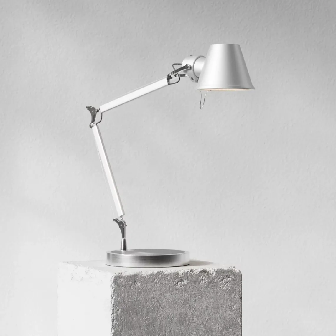 DPJ Workspace Schreibtischleuchte Classic