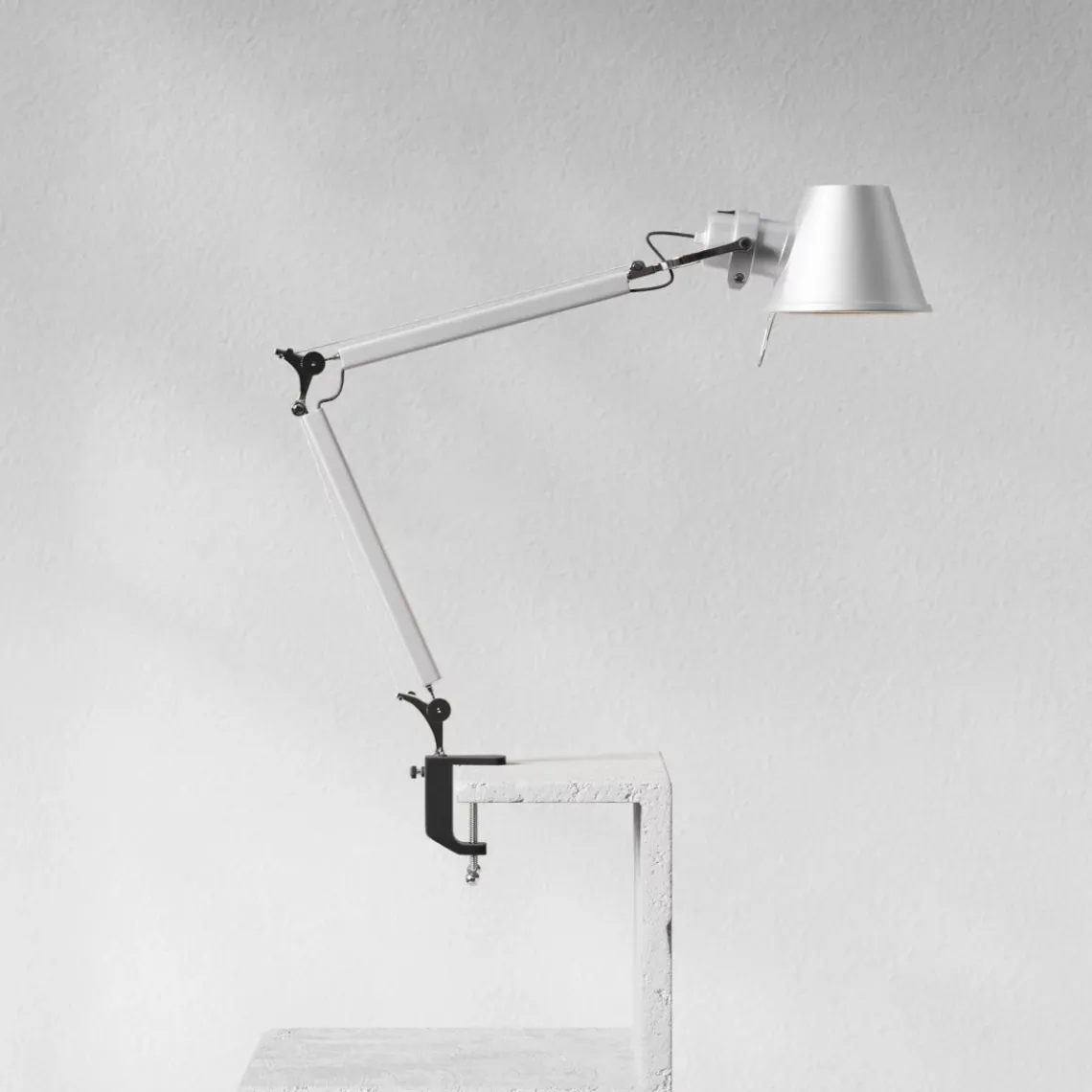 DPJ Workspace Schreibtischleuchte Classic