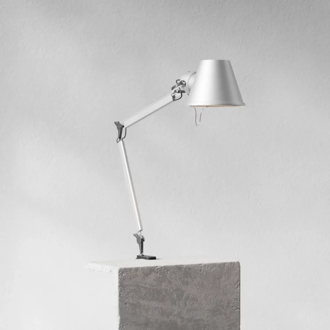 DPJ Workspace Schreibtischleuchte Classic