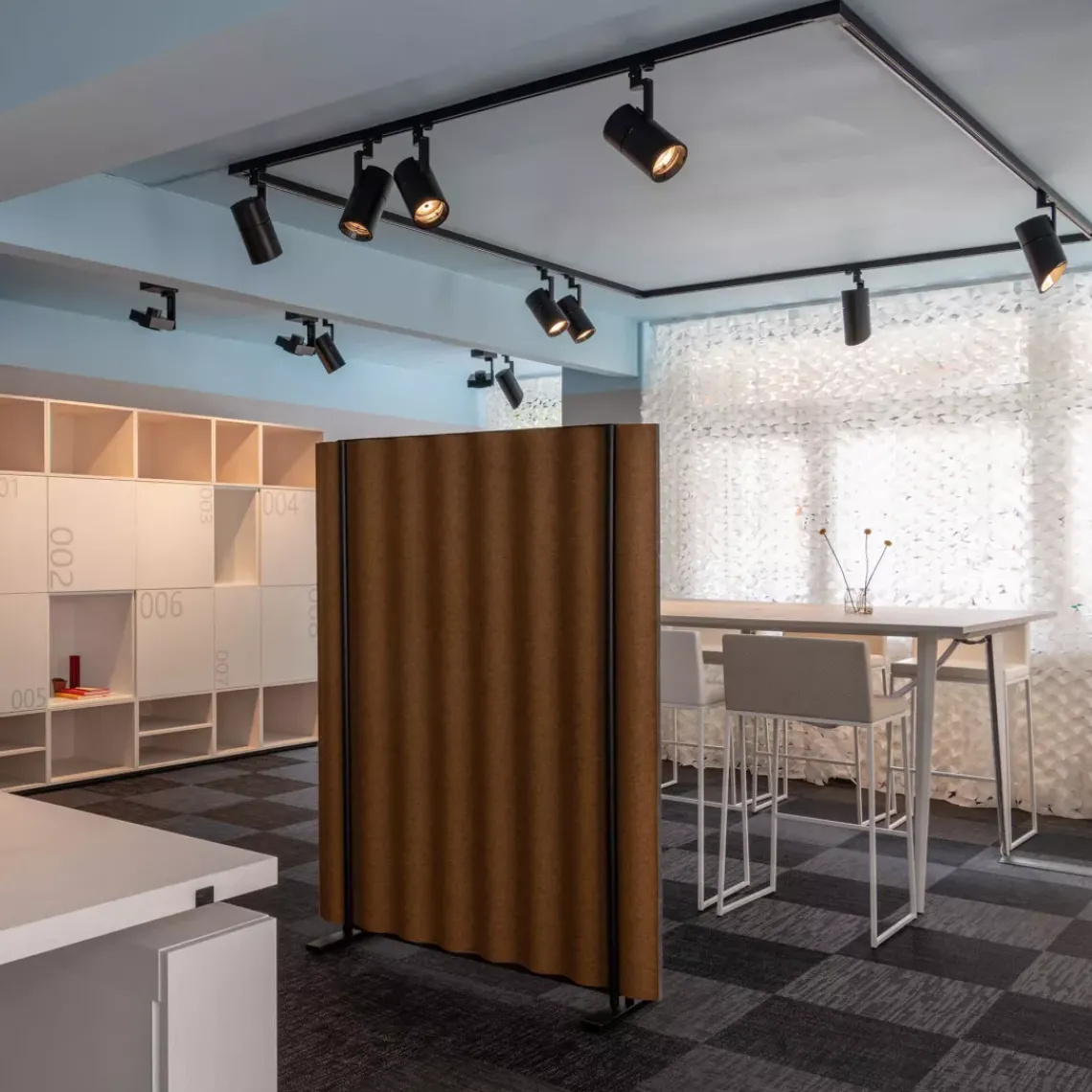 DPJ Workspace Stellwand Scala