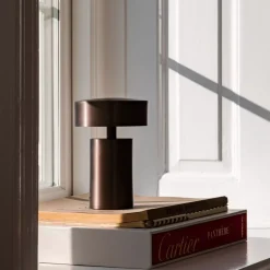 DPJ Workspace Tischleuchte Column - Portabel