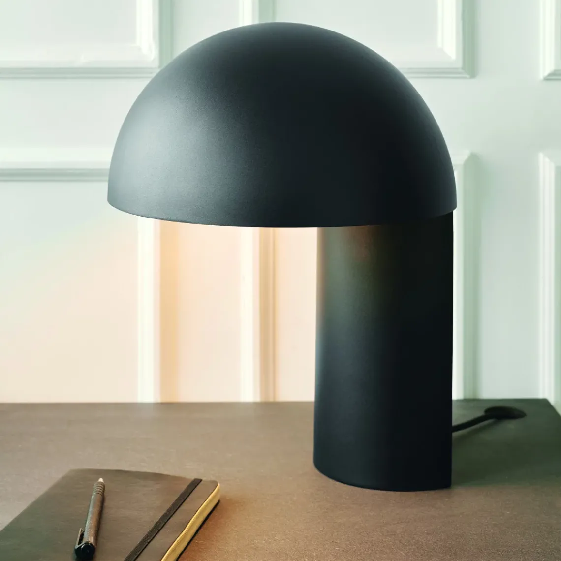 DPJ Workspace Tischleuchte Leery