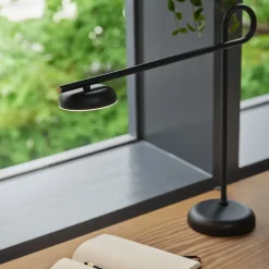 DPJ Workspace Tischleuchte Salto