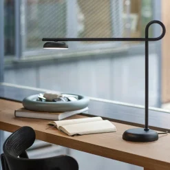 DPJ Workspace Tischleuchte Salto